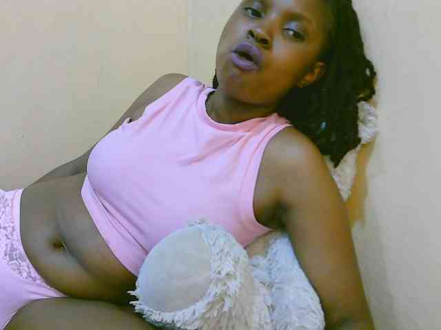 sexybounty2 webcam
