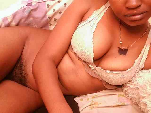 sexybounty2 webcam