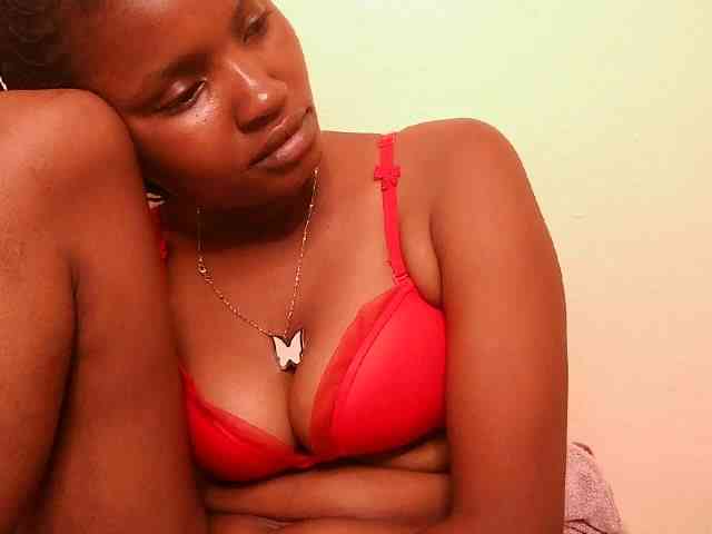 sexybounty2 webcam
