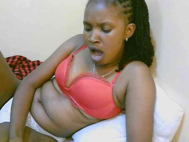 sexybounty2 webcam