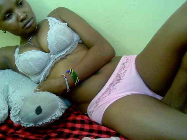 sexybounty2 Live Webcam on BongaCams