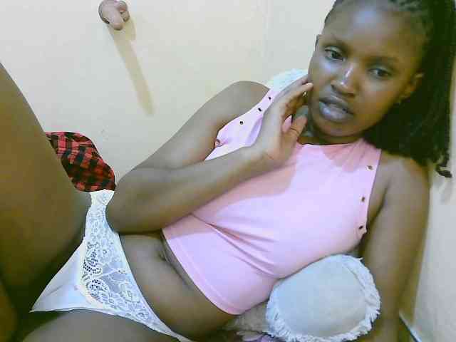sexybounty2 webcam