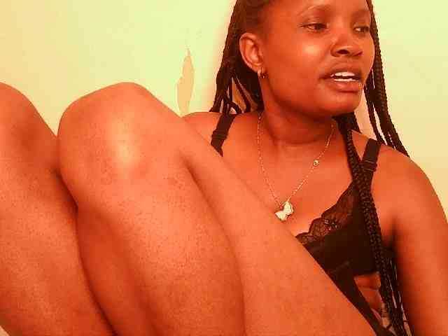 sexybounty2 webcam