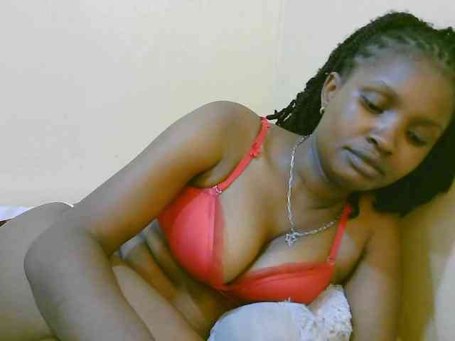 sexybounty2 webcam