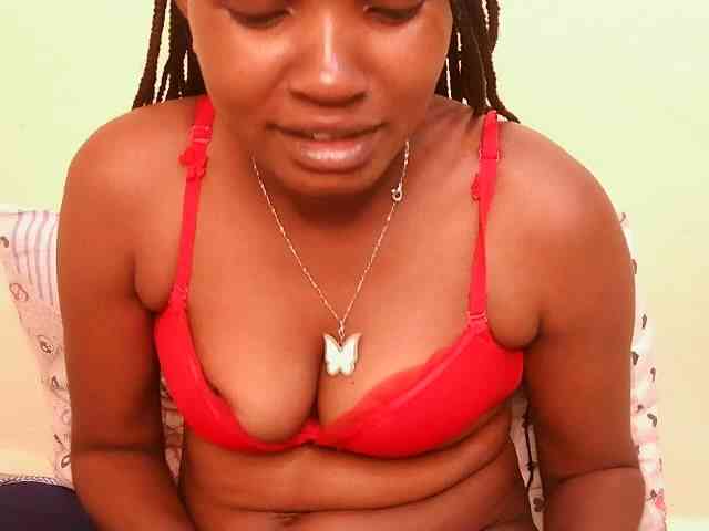 sexybounty2 webcam