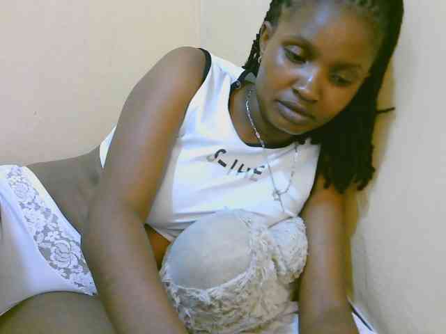 sexybounty2 webcam