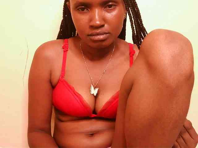 sexybounty2 webcam