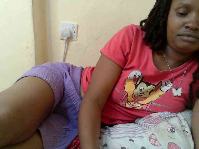 sexybounty2 webcam