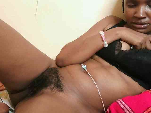 sexybounty2 webcam