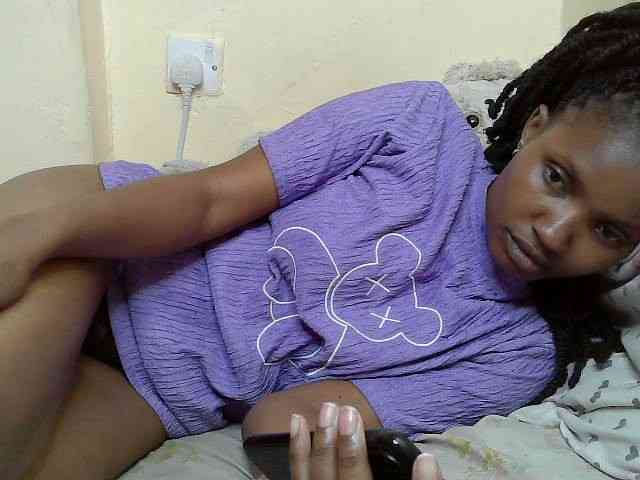 sexybounty2 webcam