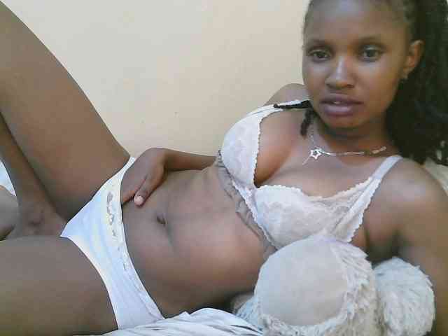 sexybounty2 webcam