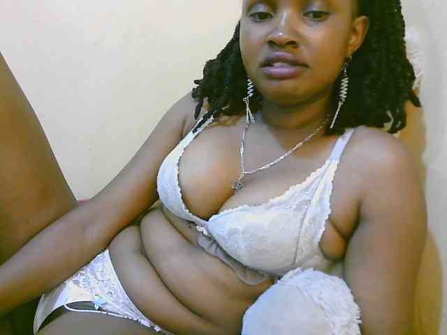 sexybounty2 webcam