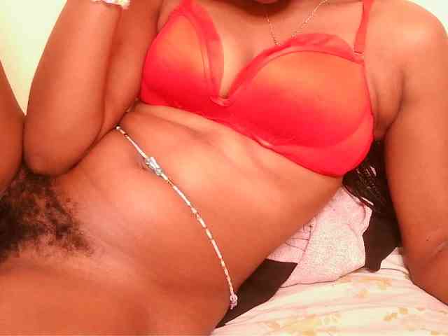 sexybounty2 webcam