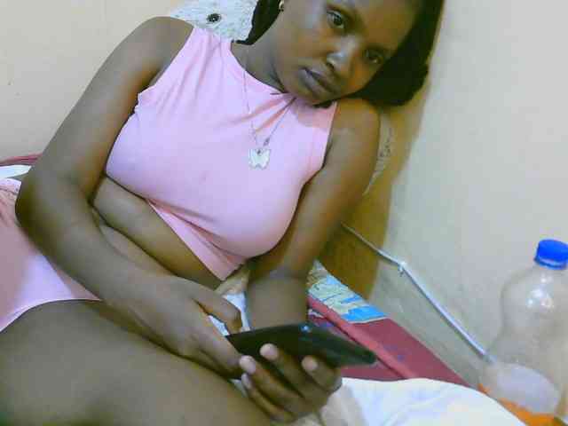sexybounty2 webcam