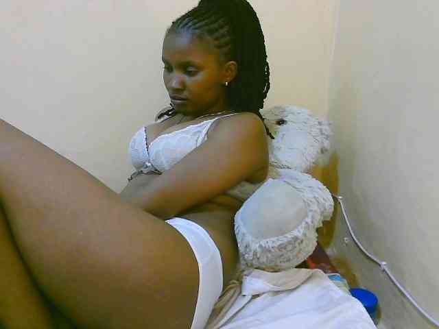 sexybounty2 webcam