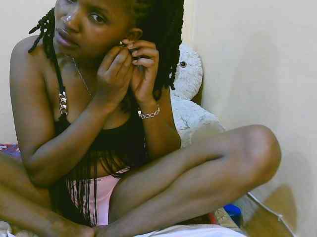 sexybounty2 webcam