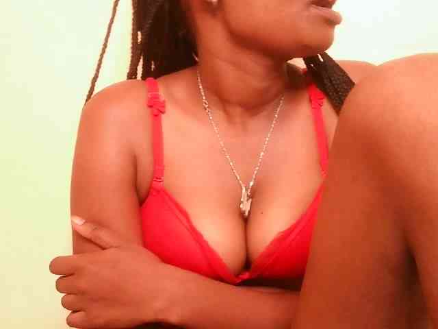 sexybounty2 webcam