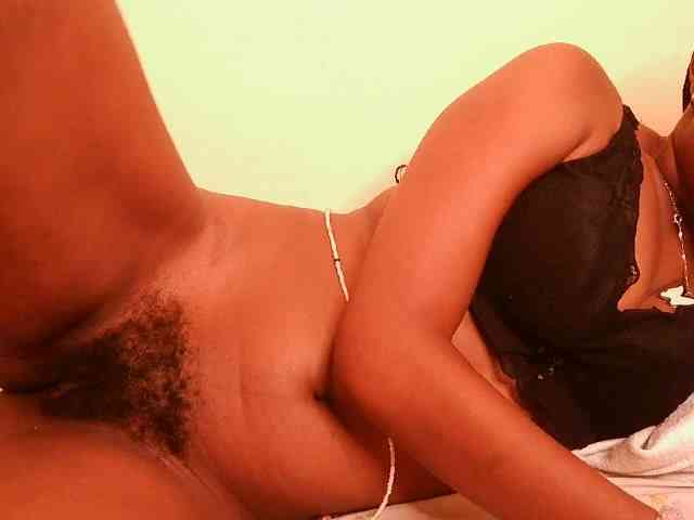 sexybounty2 webcam
