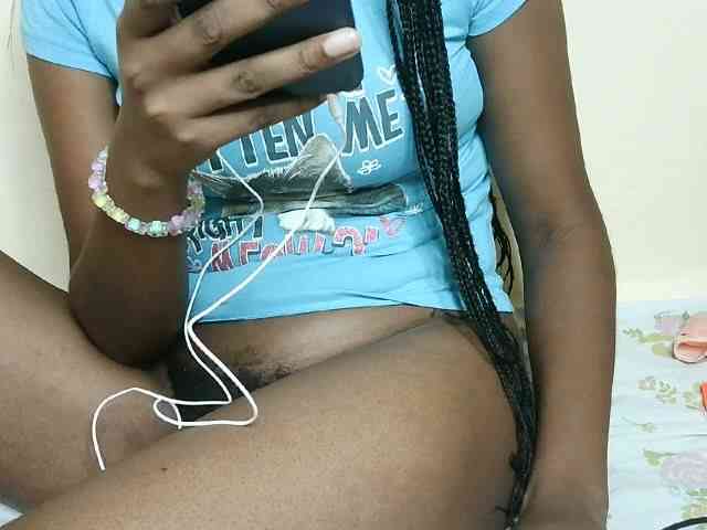 sexybounty2 webcam