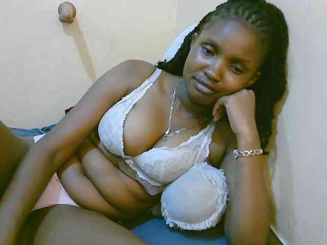 sexybounty2 webcam