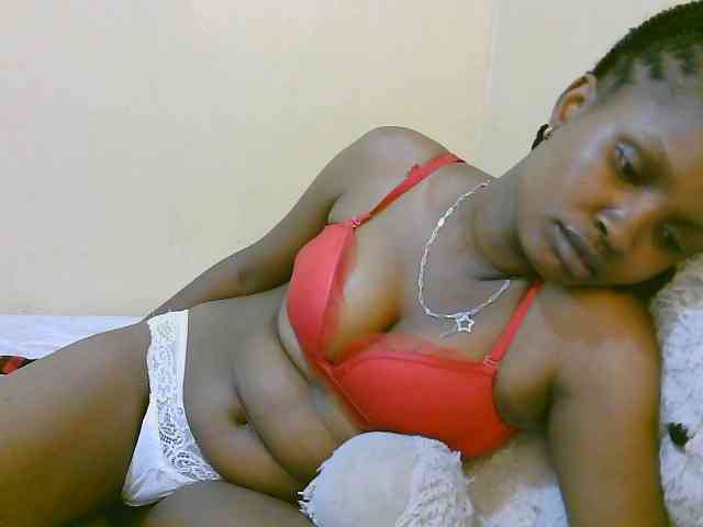 sexybounty2 webcam