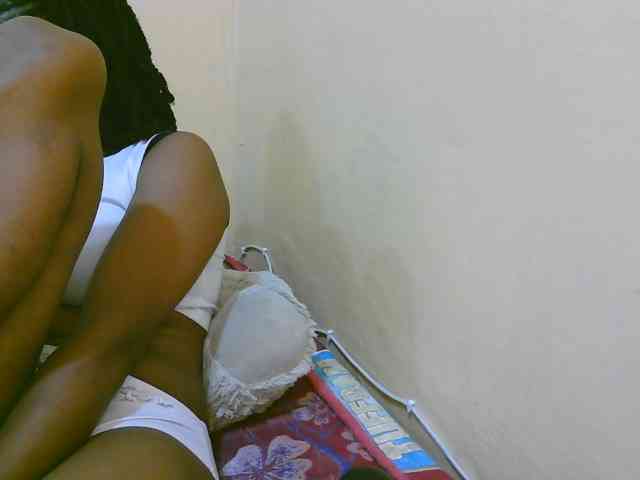 sexybounty2 webcam