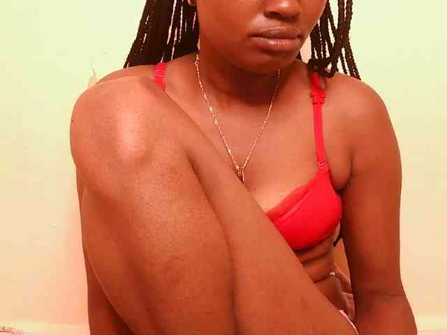 sexybounty2 webcam