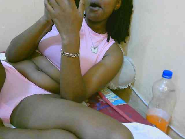 sexybounty2 webcam