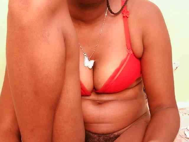 sexybounty2 webcam