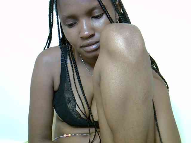 sexybounty2 webcam