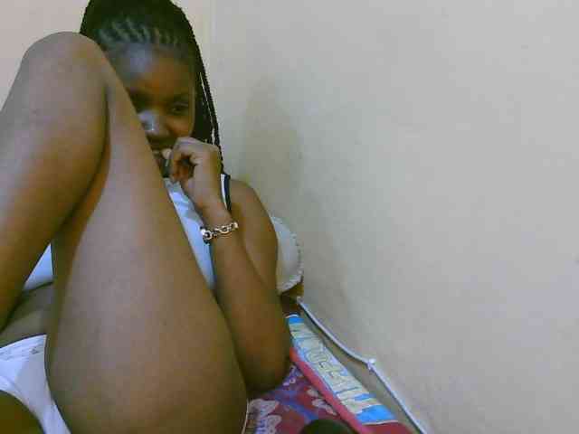 sexybounty2 webcam