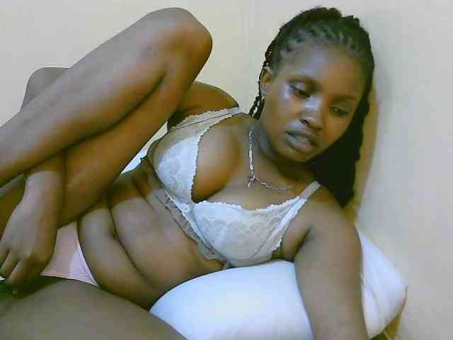 sexybounty2 webcam