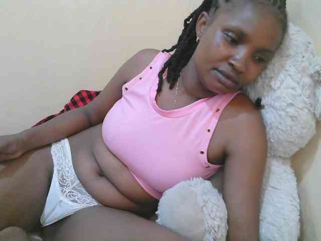sexybounty2 webcam