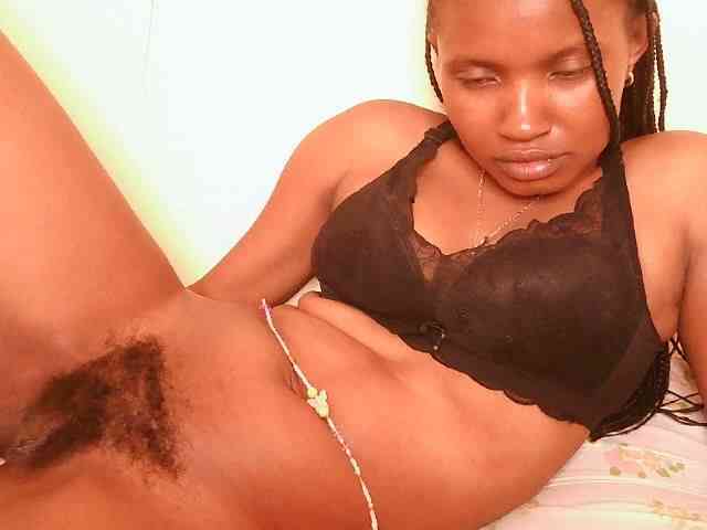 sexybounty2 webcam