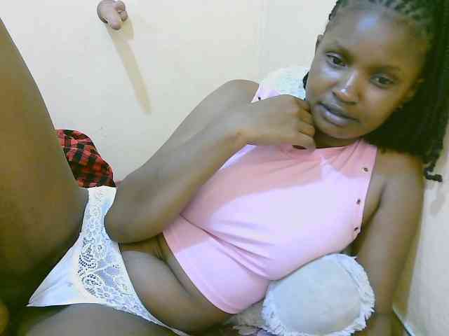 sexybounty2 webcam