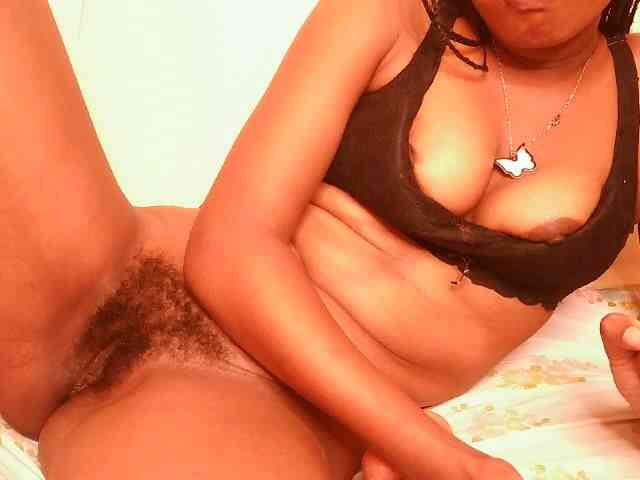 sexybounty2 webcam