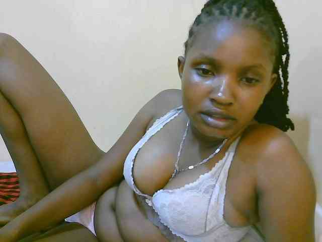 sexybounty2 webcam