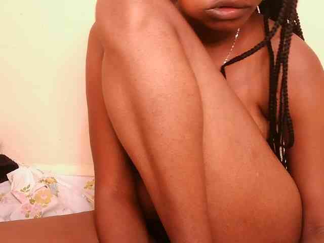 sexybounty2 webcam