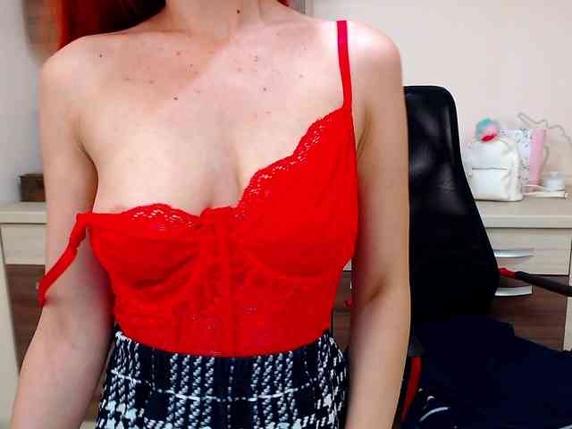 Bony-Lee Live Webcam on BongaCams