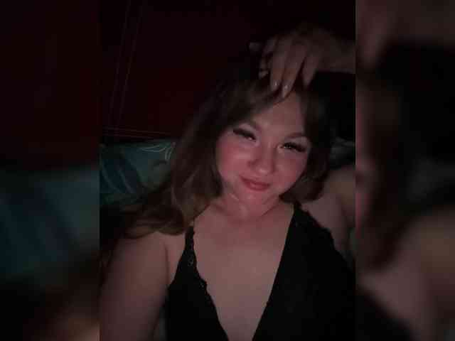 Snesha13 webcam