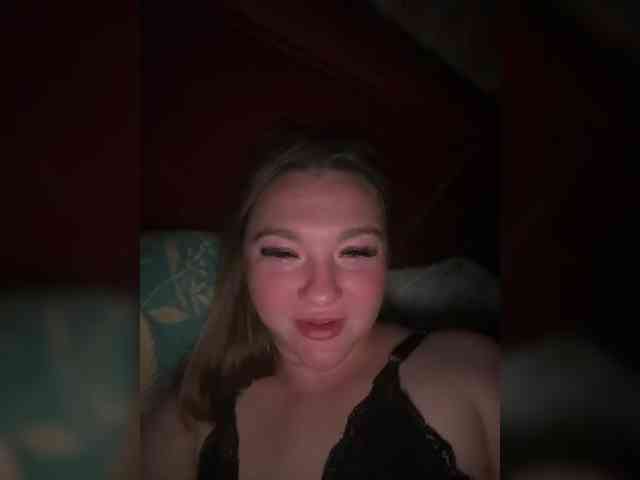 Snesha13 webcam