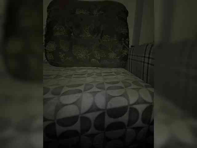 Snesha13 webcam