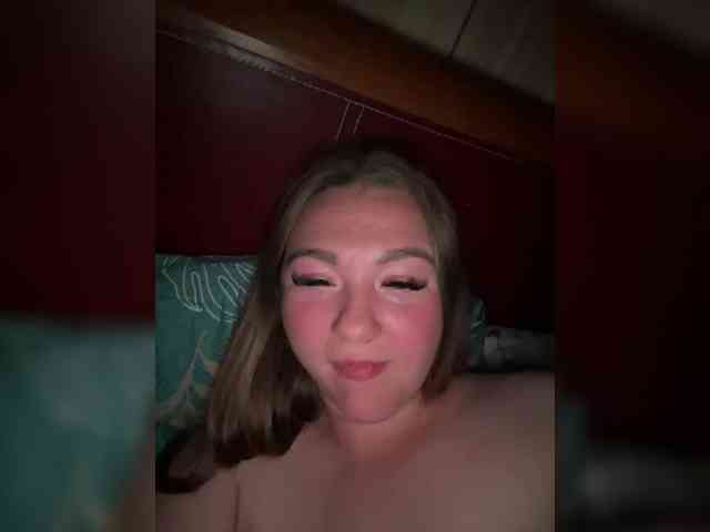 Snesha13 webcam