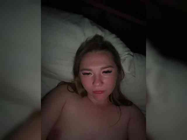 Snesha13 webcam