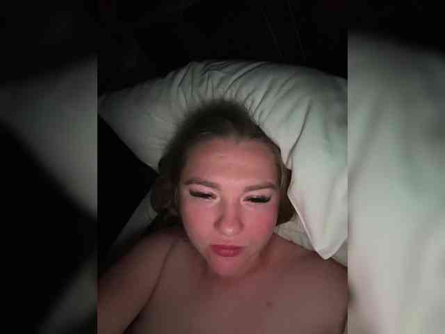 Snesha13 webcam