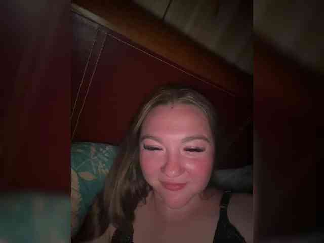 Snesha13 webcam