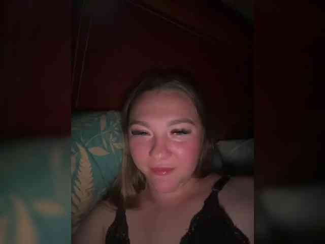 Snesha13 webcam