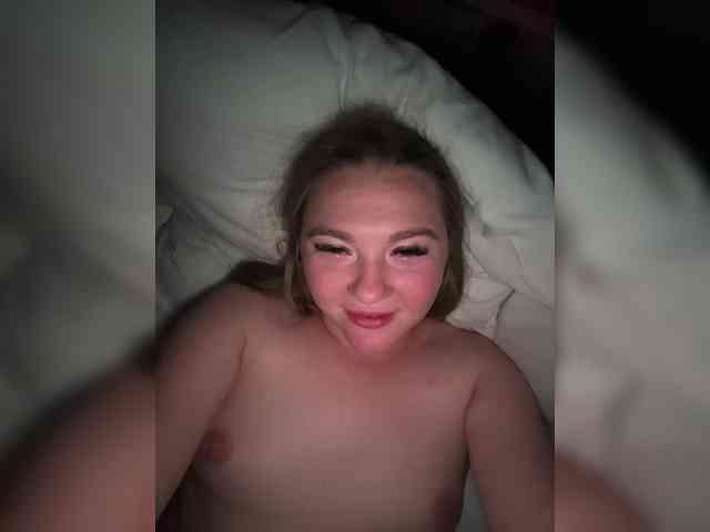 Snesha13 webcam