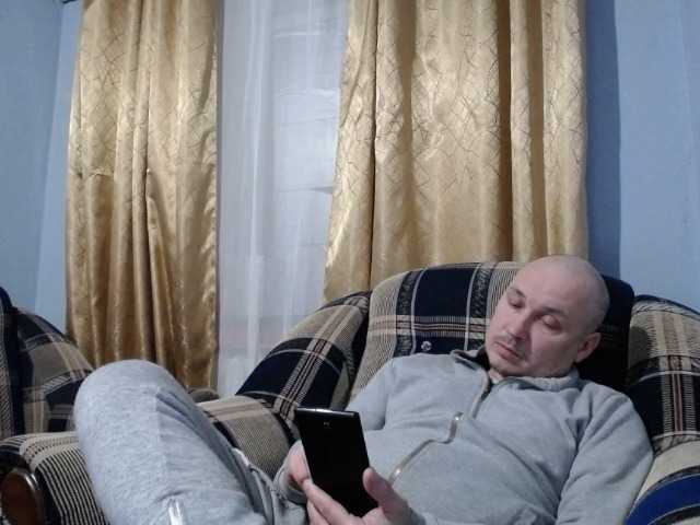 Vitalss198: смотреть секс чат онлайн бесплатно 18+