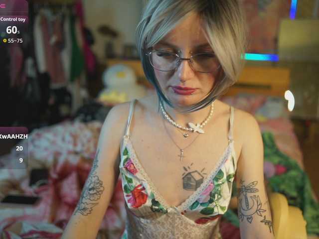 Dia-Angel's BongaCams show and profile